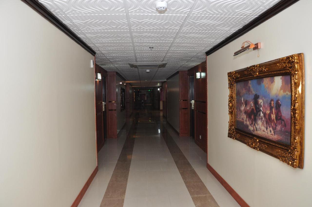 Hotel Di-Palace Рияд Екстериор снимка
